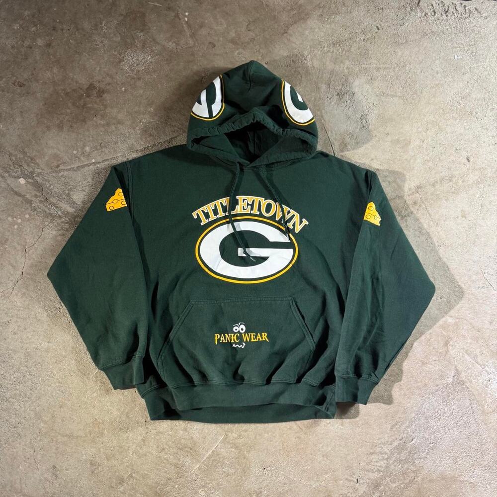 Green Pay Packers Title Town Graphic Hoodie